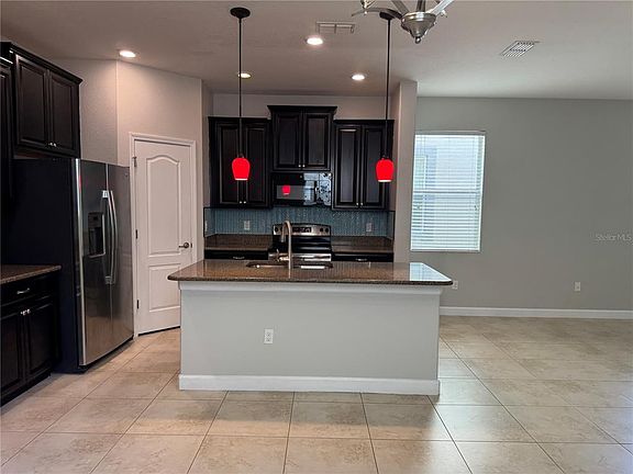 3rd image of 15025 Evergreen Oak Loop