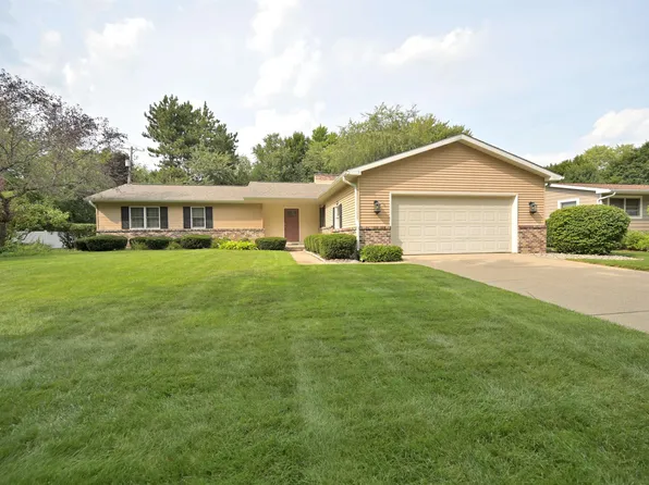 2609 Georgetown Dr, Midland, MI 48642