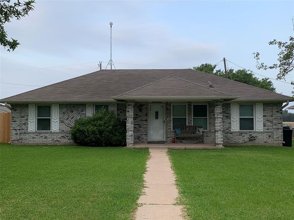 1st image of 122 Amy Dr