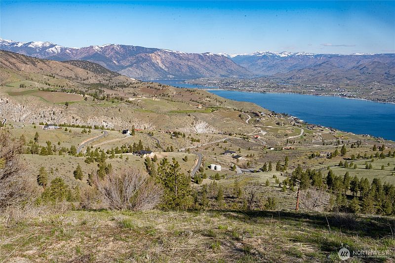 4th image of 282 Hawks Ridge Road