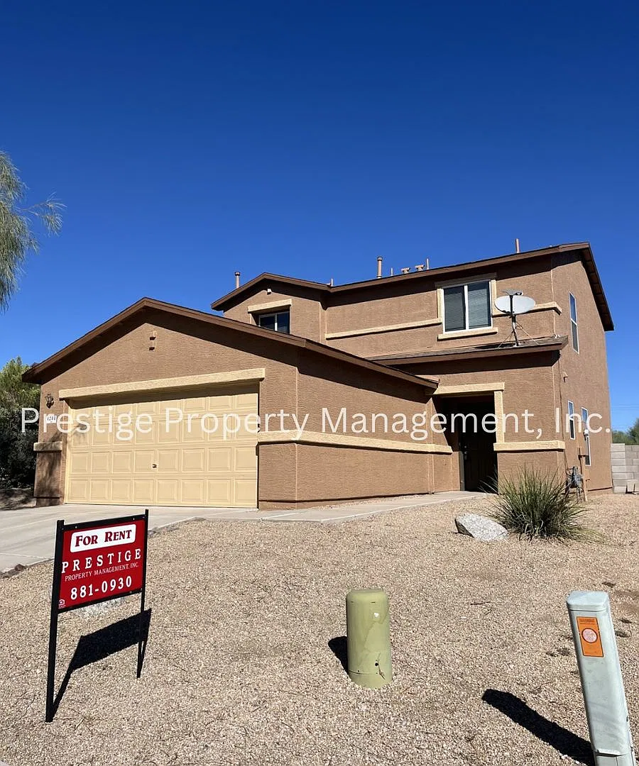 Want to call this 3 bedroom 2.5 bath Home in Sahuarita Yours? — Photo 2