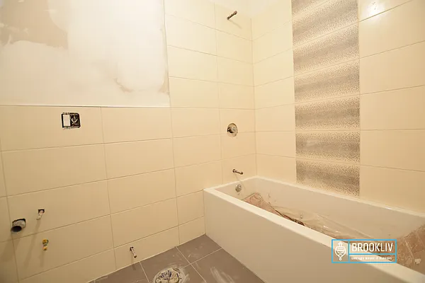 Rented by null | media 12