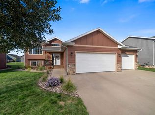 4308 W 93rd St, Sioux Falls, SD 57108