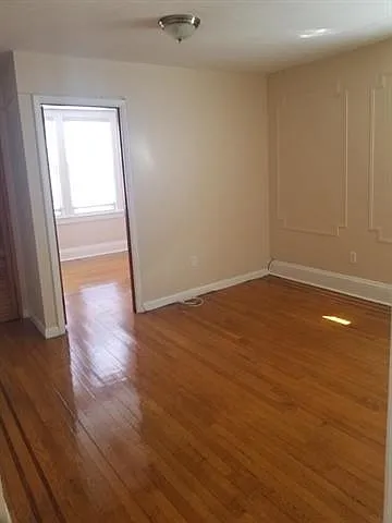 39 Beacon Ave #2 — Photo 5