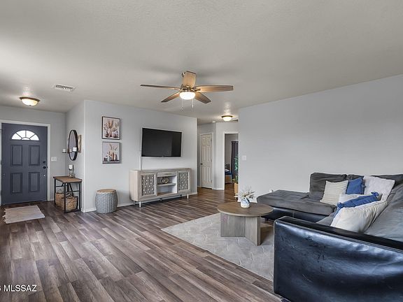4th image of 562 Paseo Palomino