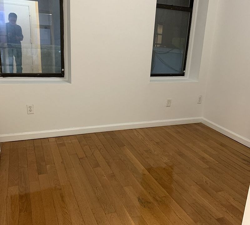 2nd image of 360 W 53rd St APT 1R
