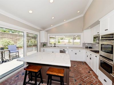 25372 Wilkes Pl, Laguna Hills, CA, 92653