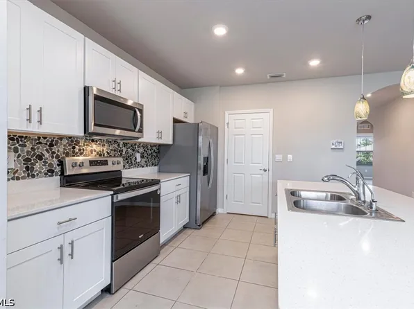 1806 NW 21st Ter, Cape Coral, FL 33993