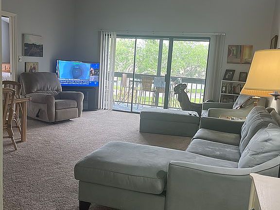 4th image of 5745 Marina Dr