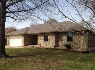 3015 W Village Ter, Springfield, MO 65810