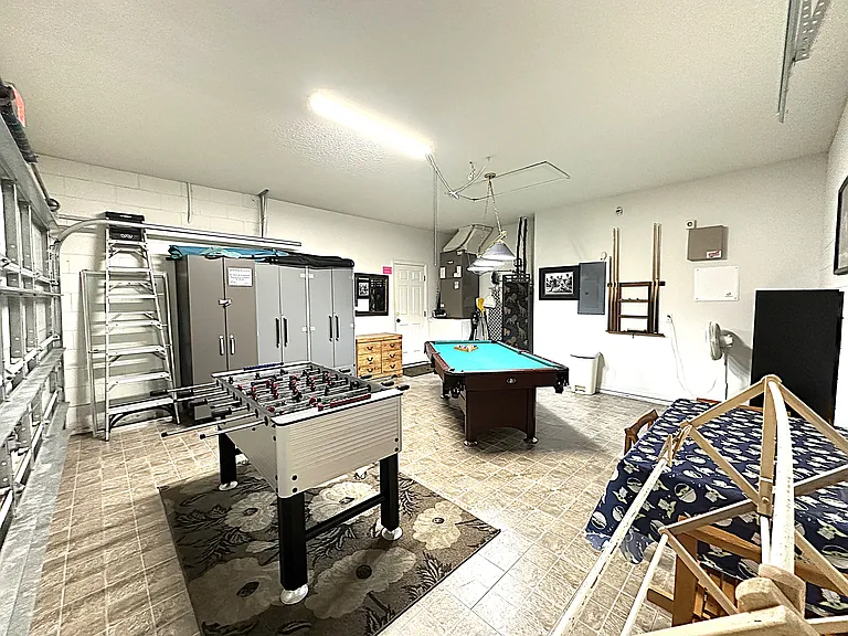 16724 Rolling Green Dr — Photo 30