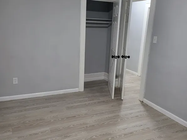 100 Smith St, Newark, NJ 07106