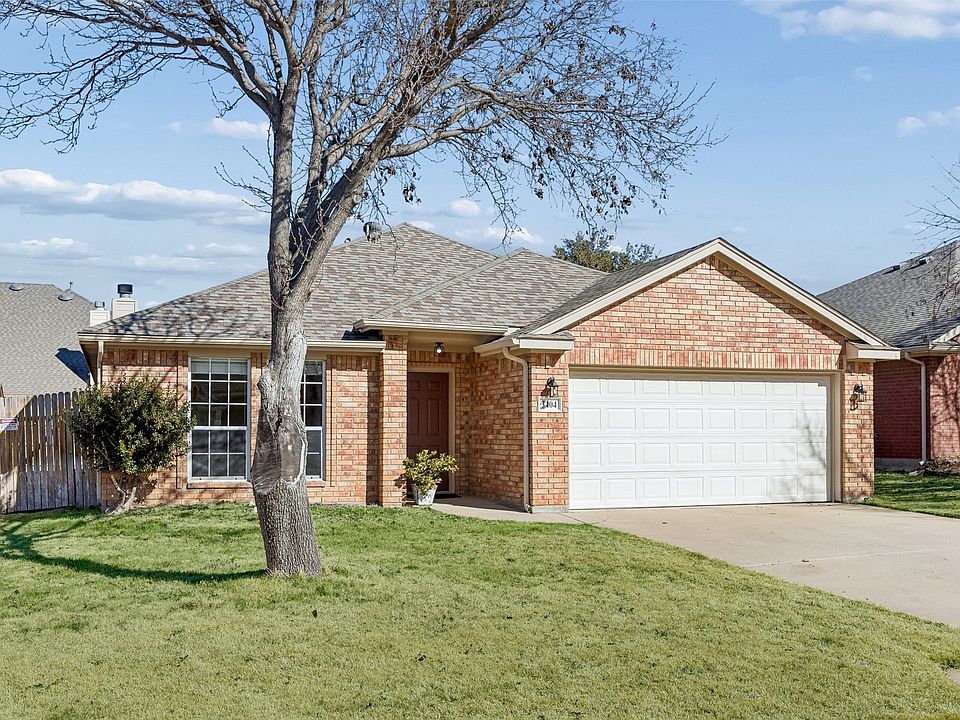 1st image of 3404 Muleshoe Ln