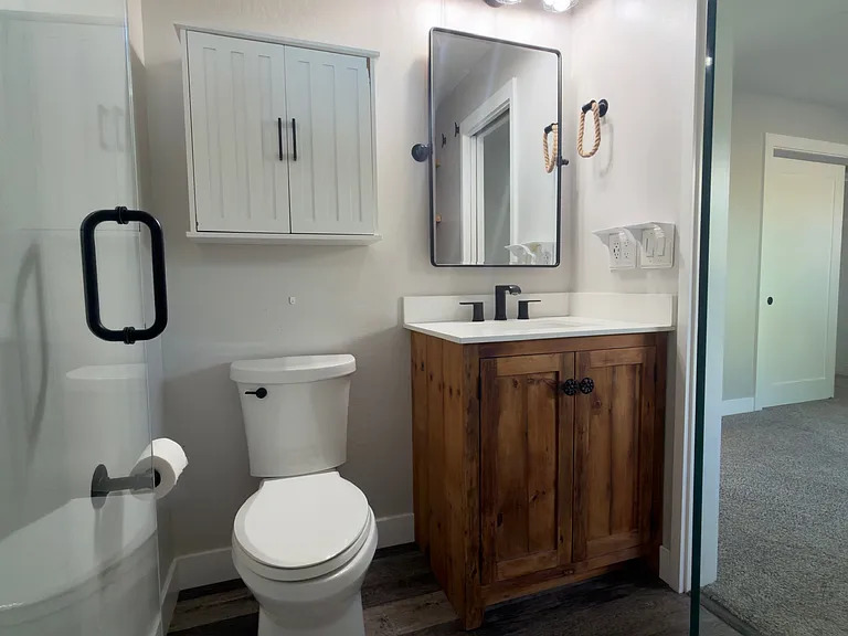 3293 Roland Dr — Photo 18