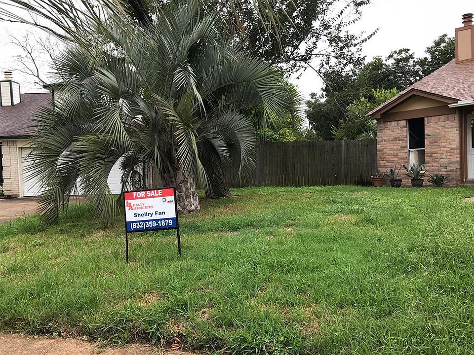 2nd image of 12834 Riva Ridge Ln