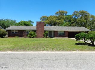 2530 Bay Vista Dr, Biloxi, MS 39531