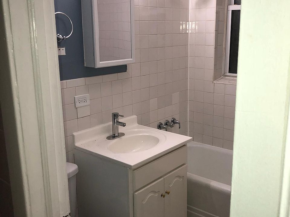1st image of 3714 W Grenshaw St #1