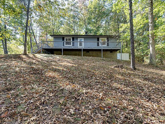 3rd image of 112 Creeks Bend Dr