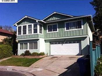 2nd image of 2935 Oxford Ave