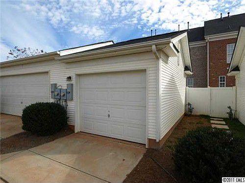 2nd image of 178 Welton Way