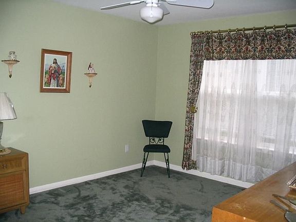 5th image of 10 Eagles Nest Ln #1805
