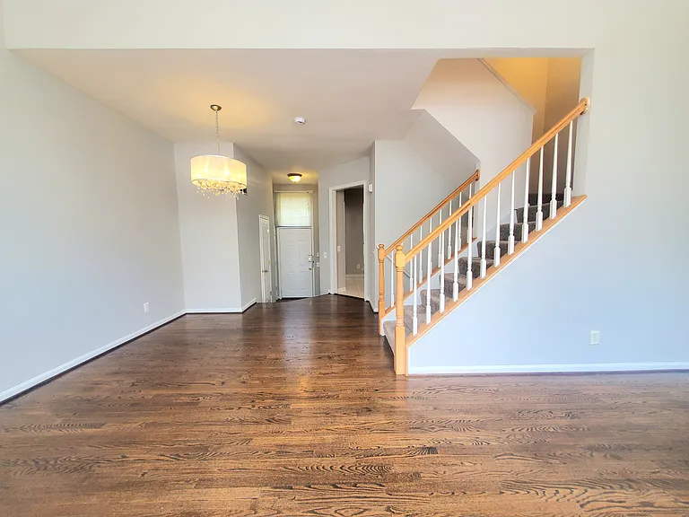 6030 Lincolnia Rd — Photo 9