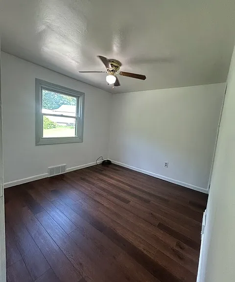 105 Ecker Ln #1 — Photo 2