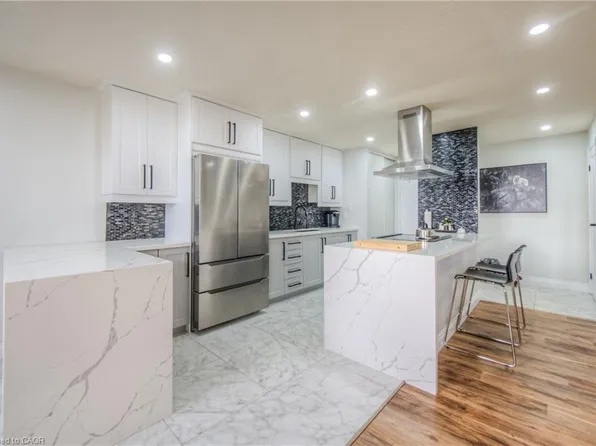 185 Kehl St #410, Kitchener, ON N2M 5B9