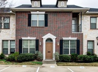 124 Forest Dr, College Station, TX 77840