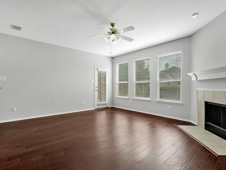 4404 Waskom Dr — Photo 9