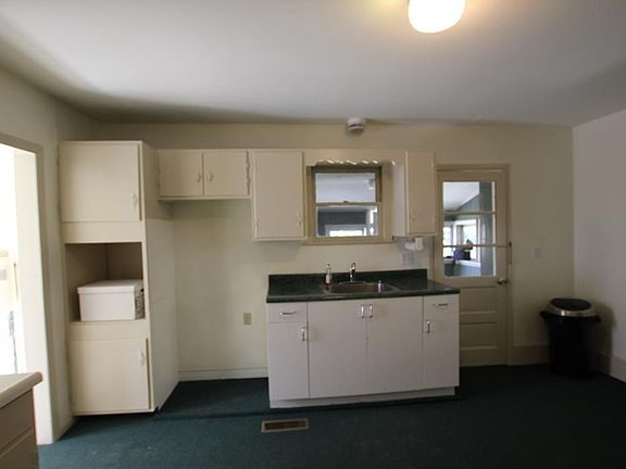 703747_2