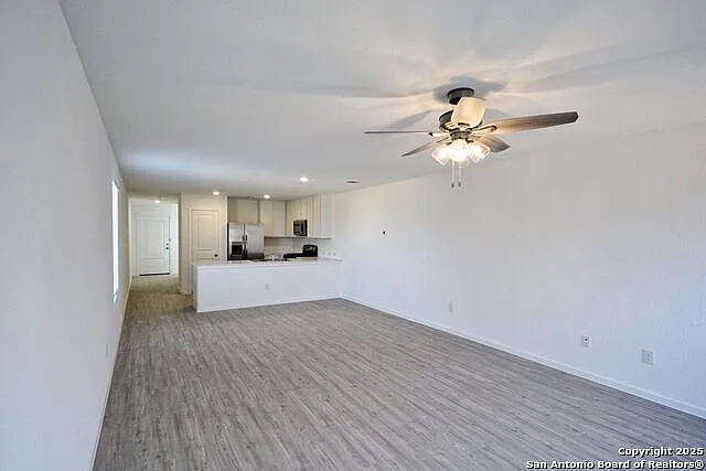 206 Charles Way — Photo 20