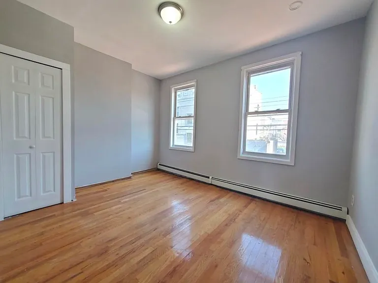 179 Armstrong Ave #2F — Photo 2