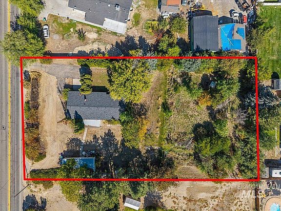 2nd image of 2530 S Cloverdale Rd