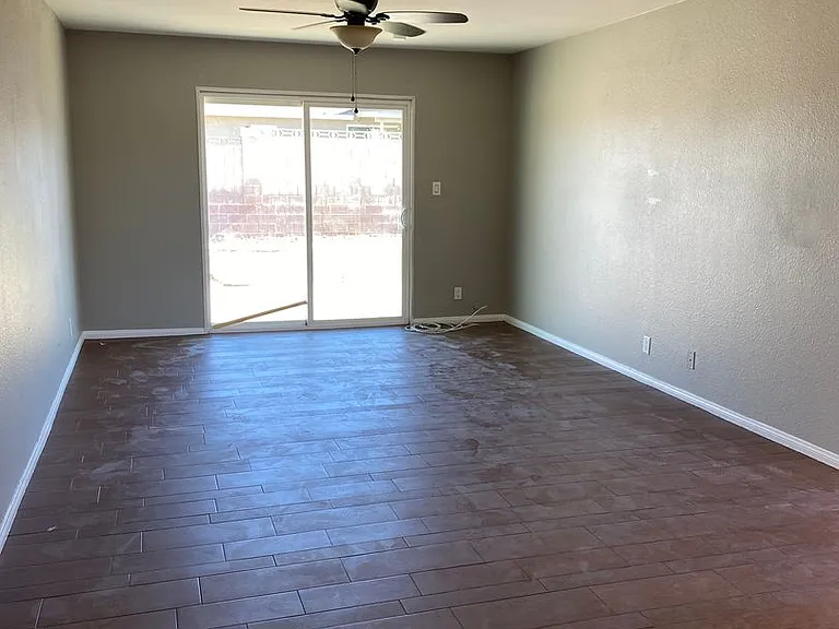 401 Tiger Lily Way — Photo 10