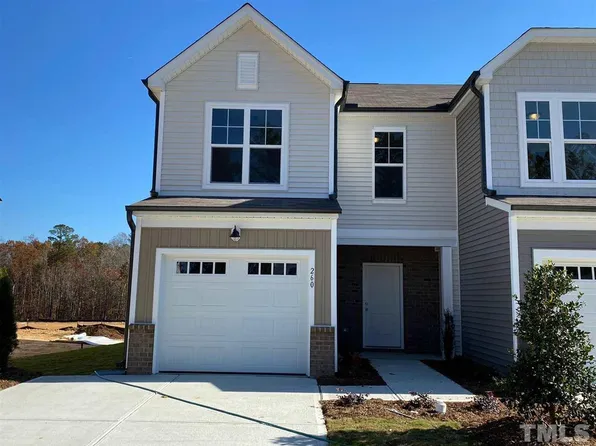 260 White Oak Ridge Dr, Garner, NC 27529