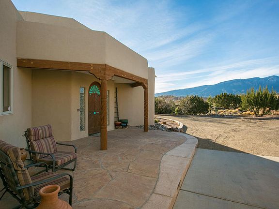 3rd image of 4 Third Mesa Ct