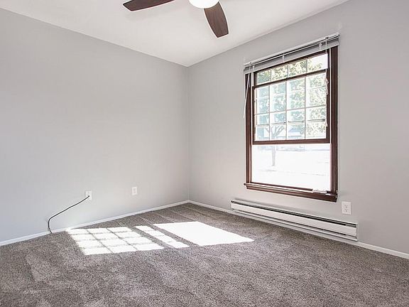 5th image of 126 Greenway Dr