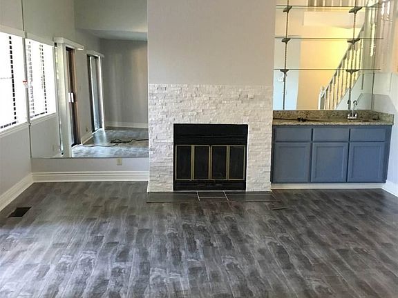 2nd image of 547 Silver Oak Ln