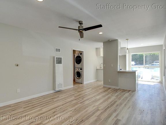 2nd image of 4152 Mississippi St APT 1