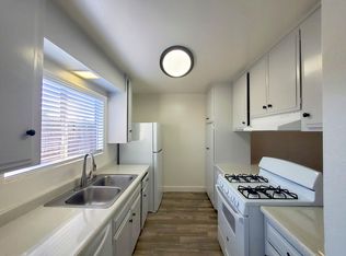 Windsong Villas, Escondido, CA 92026