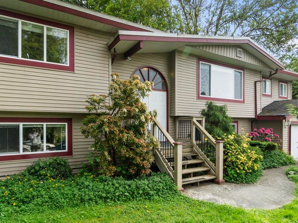 22738 124th Ave, Maple Ridge, BC V2X 4K1