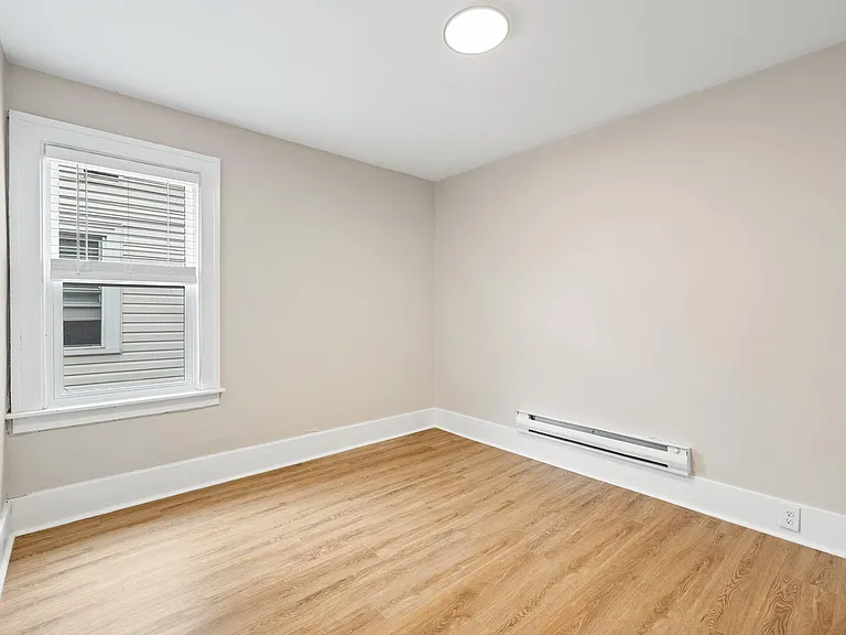 1358 Pierre Ave #UPPER — Photo 7