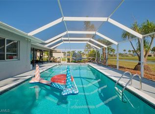 233 SE 10th Ter, Cape Coral, FL 33990