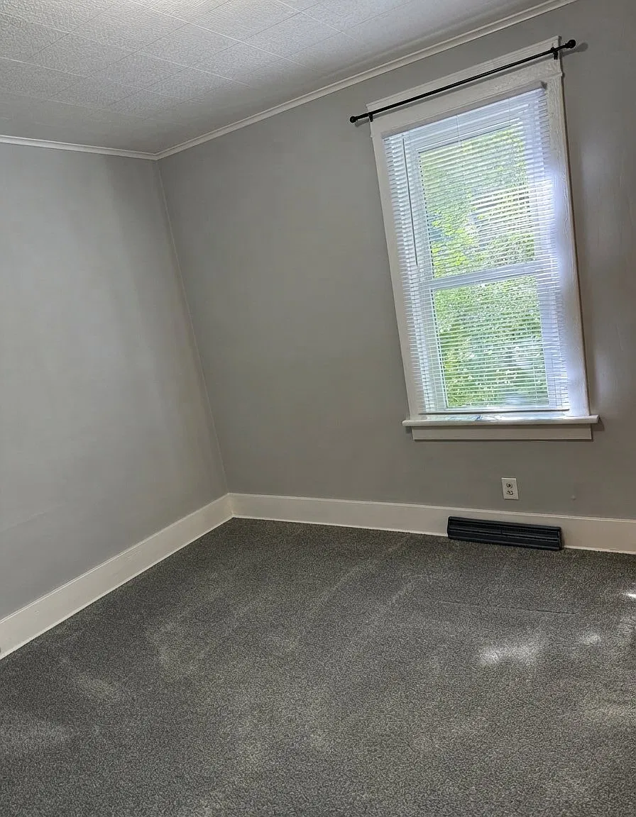 Apt C — Photo 4