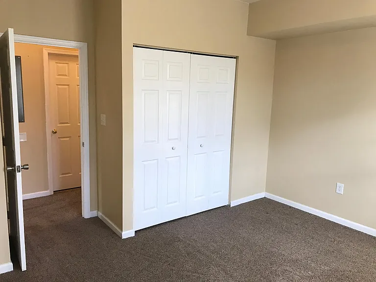 730 Bassett Dr — Photo 6