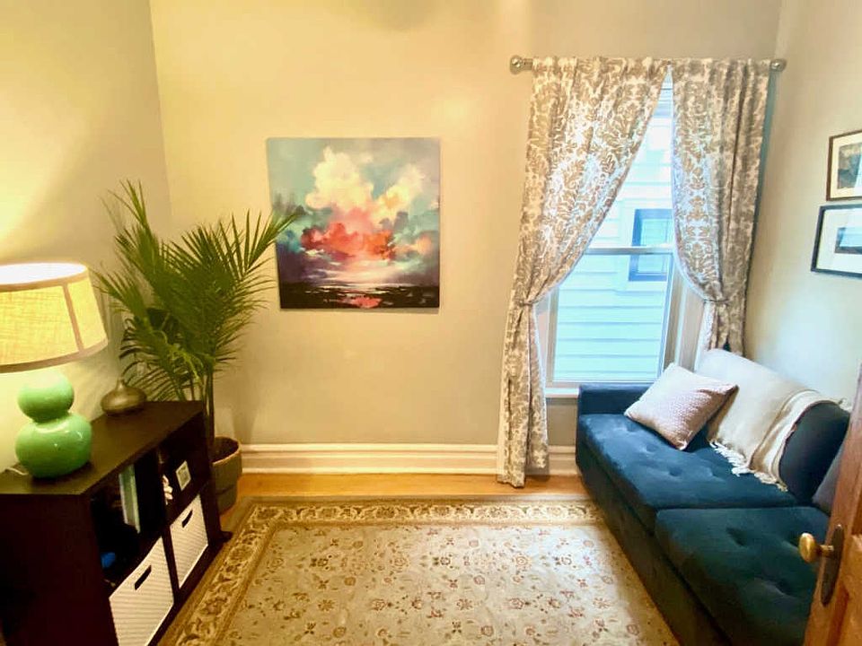 1st image of 3454 N Hoyne Ave #2