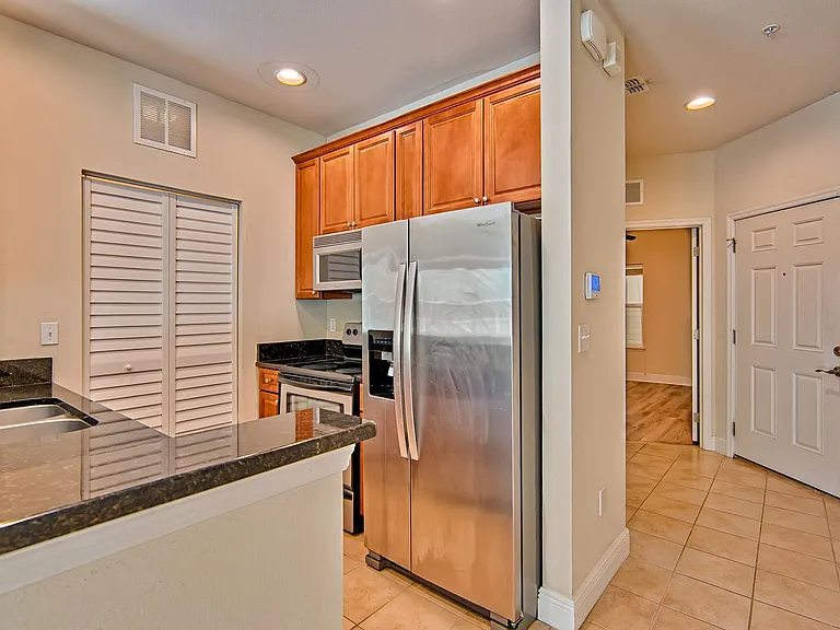 1500 NW 4th Ave #214 — Photo 4