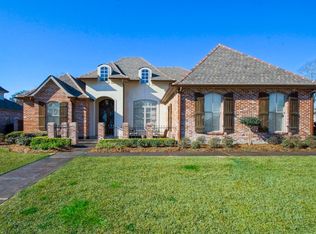 599 Pelican Crst, Belle Chasse, LA 70037