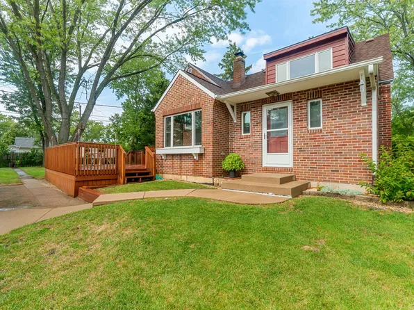 26282 N Walnut Ave, Mundelein, IL 60060